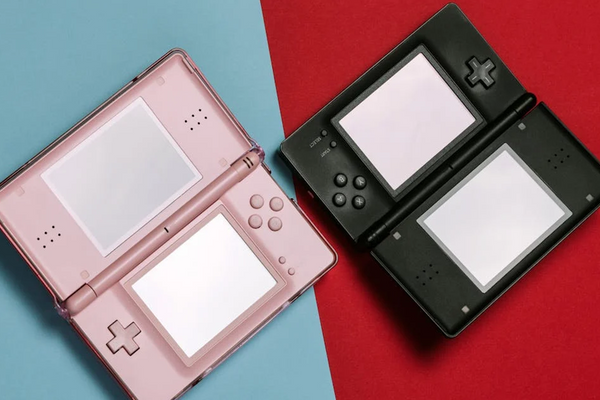 Nintendo DS Lite: Analyzing Design and Hardware