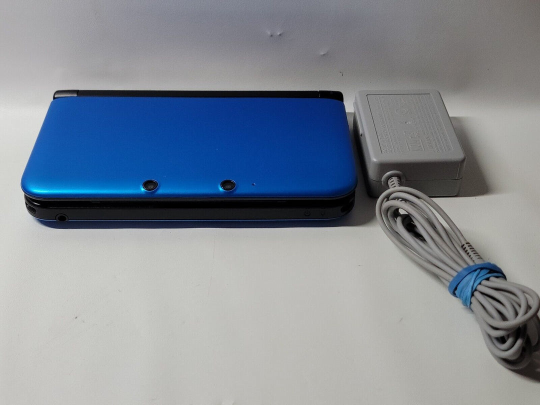 Nintendo 3DS XL Console