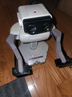 NES-Nintendo-R.O.B.-Robot-Operating-Buddy.jpg