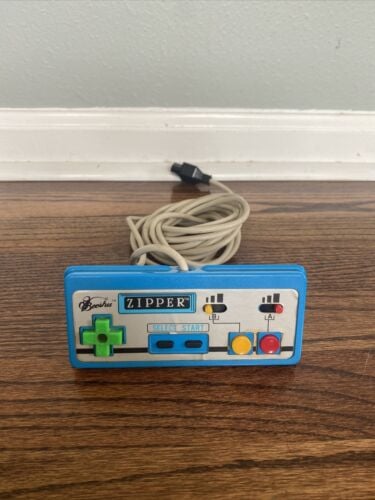 Nintendo-NES-Beeshu-Zipper-Controller-Blue-RARE-1.jpg