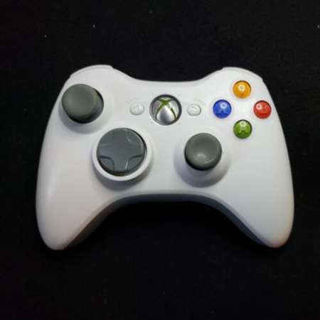 Original-Microsoft-XBOX-360-Wireless-Controller-White-450x450-1.jpg