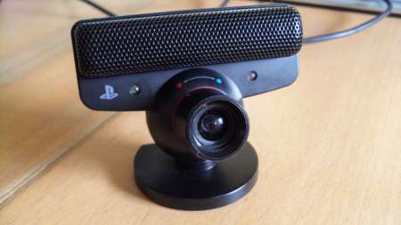 PlayStation-Eye-Camera-for-Sony-PS3-450x253-2.jpg
