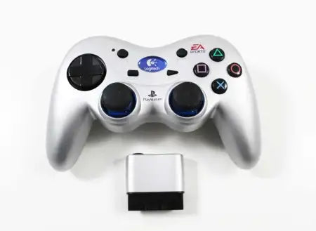 Playstation-2-PS2-EA-SPORTS-Logitech-Precision-Wireless-Silver-Controller-450x329-1.webp