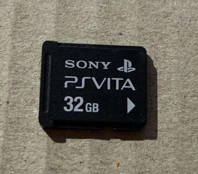 Playstation-Vita-32GB-Memory-Card.jpg