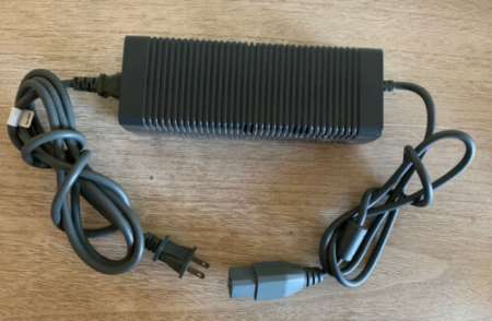 XBOX-360-Large-original-AC-Adapter-Power-Brick-450x294-1.jpg