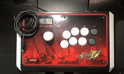 Xbox-360-Madcatz-Street-Fighter-IV-Arcade-Fightstick-Tournament-Edition.jpg