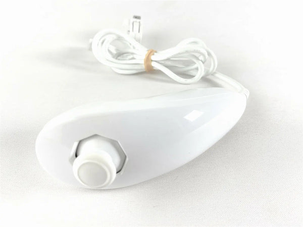 White Nintendo wii nunchuk - Image 2